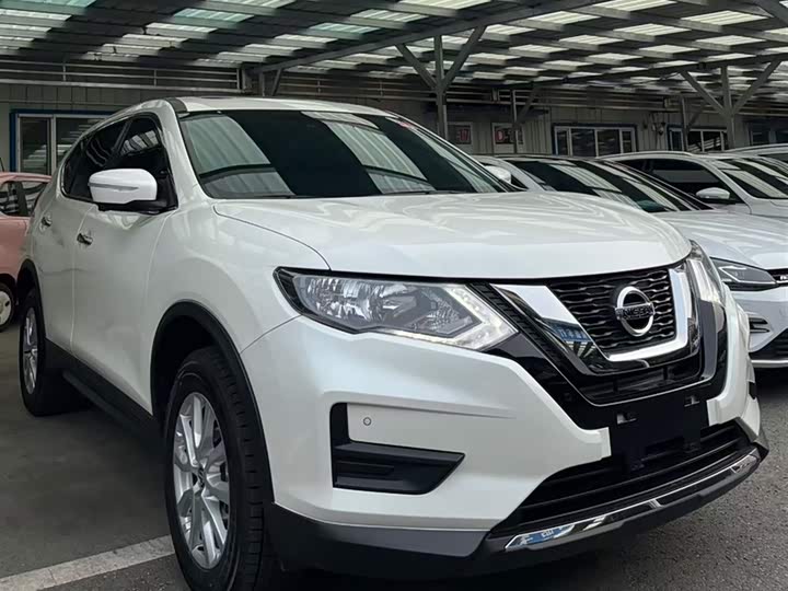 Фото 9 - Nissan X-Trail