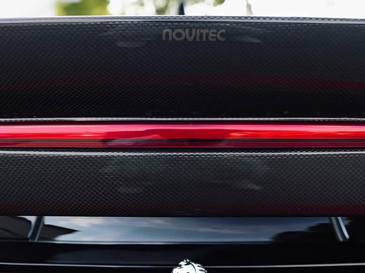 Фото 7 - Ferrari SF90