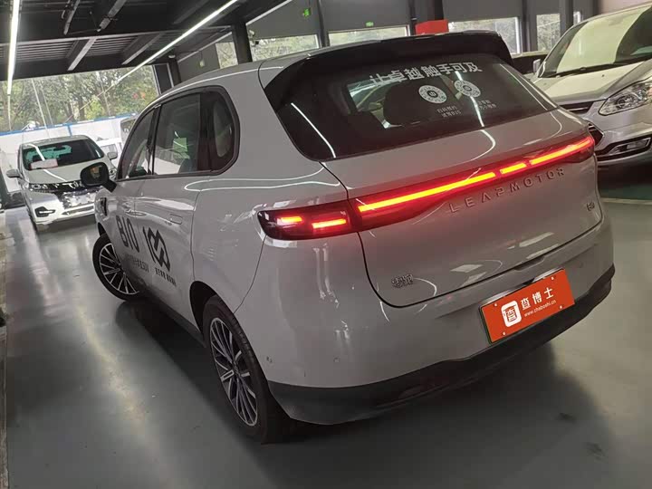 Фото 8 - Leapmotor B10