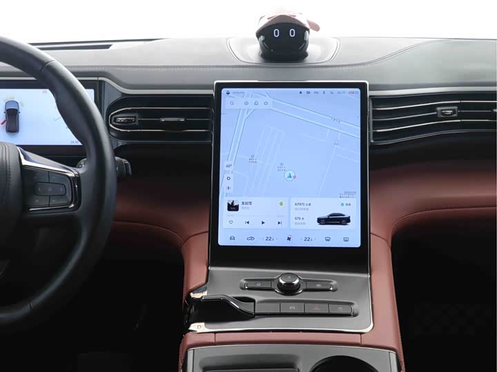 Фото 8 - Nio EC6