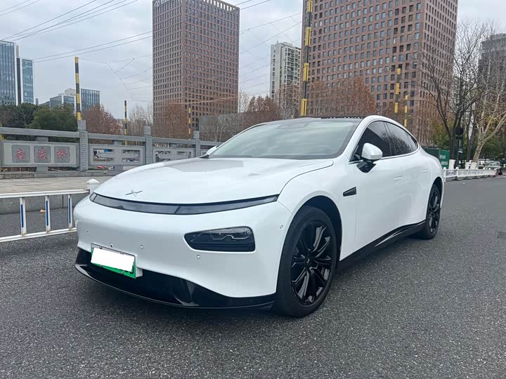 Фото 1 - XPeng P7