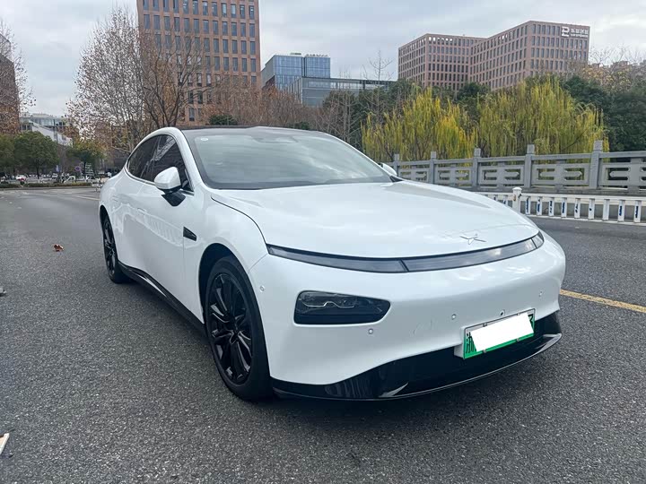 Фото 3 - XPeng P7