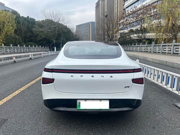 Фото 5 - XPeng P7