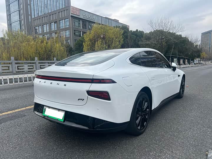 Фото 6 - XPeng P7