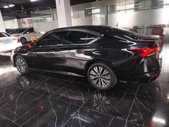 Фото 5 - Nissan Teana