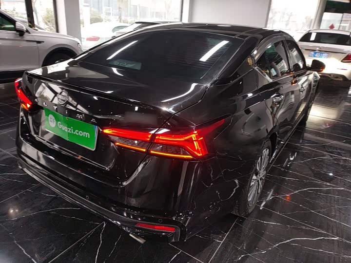 Фото 7 - Nissan Teana