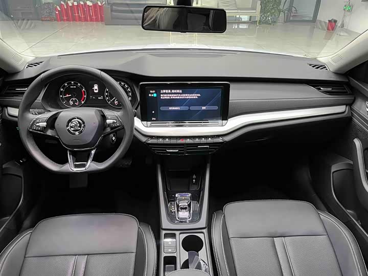 Фото 2 - Skoda Octavia Pro