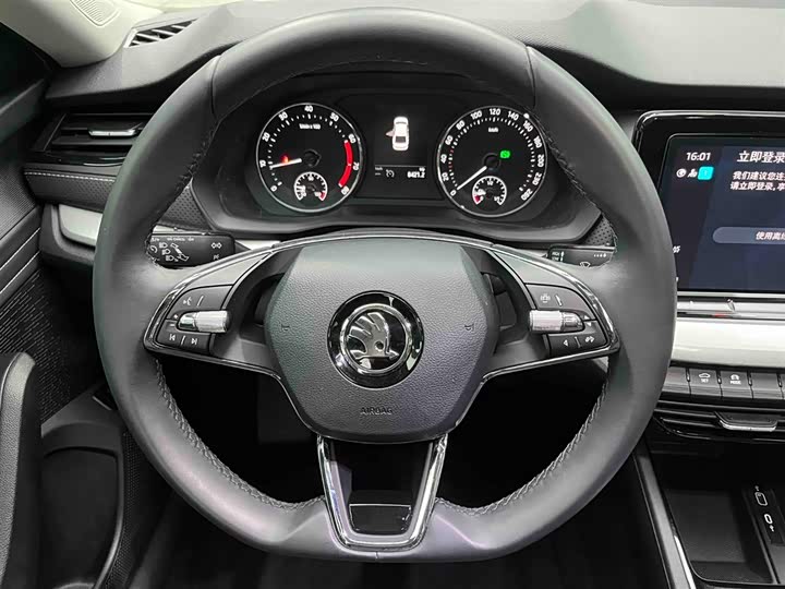 Фото 3 - Skoda Octavia Pro