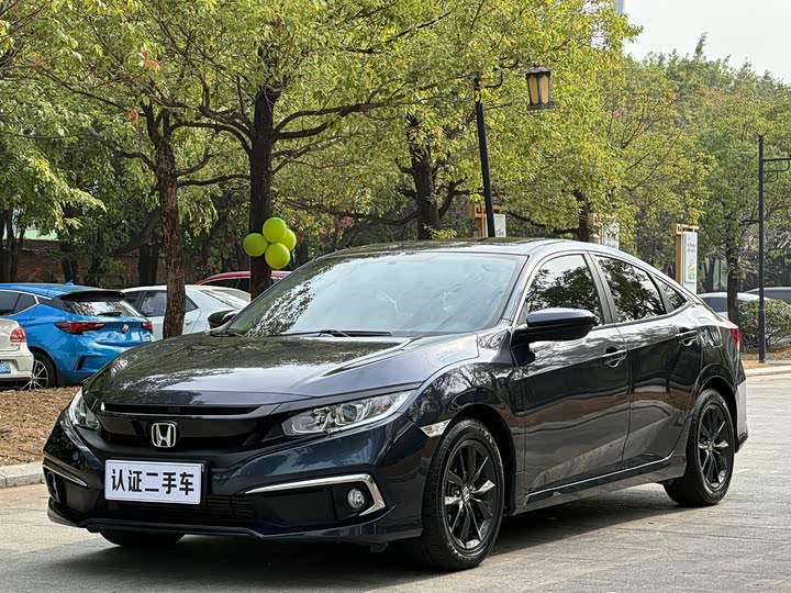 Фото 1 - Honda Civic