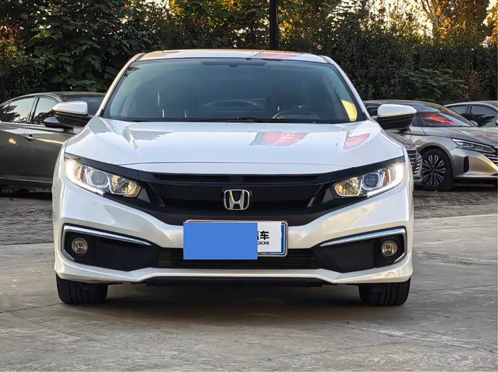 Фото 2 - Honda Civic