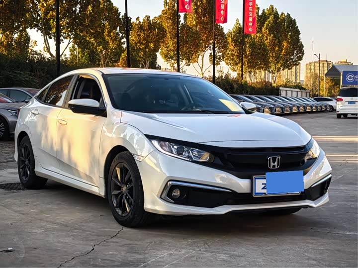 Фото 5 - Honda Civic