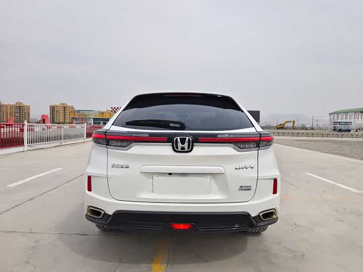 Фото 5 - Honda UR-V