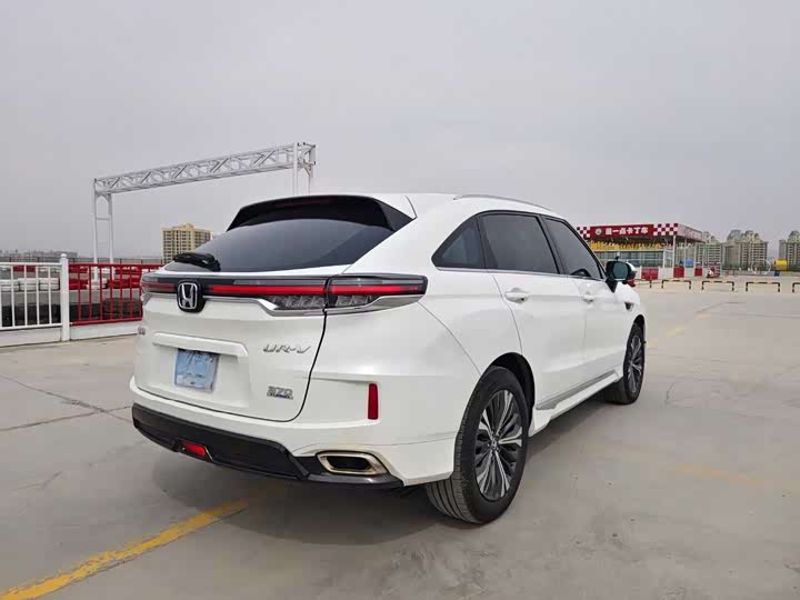 Фото 6 - Honda UR-V