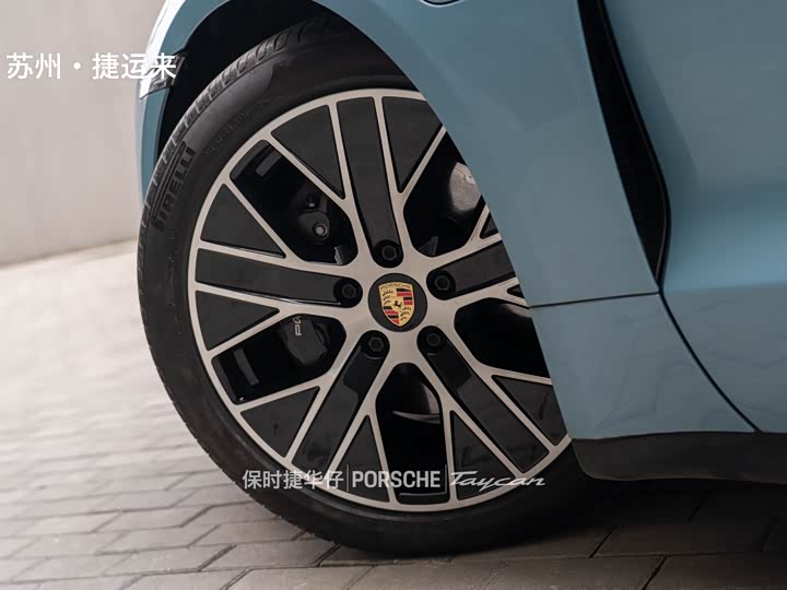 Фото 2 - Porsche Taycan