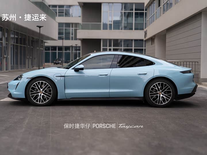 Фото 4 - Porsche Taycan