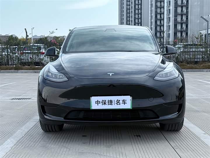 Фото 3 - Tesla Model Y