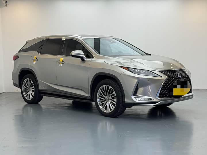 Фото 3 - Lexus RX