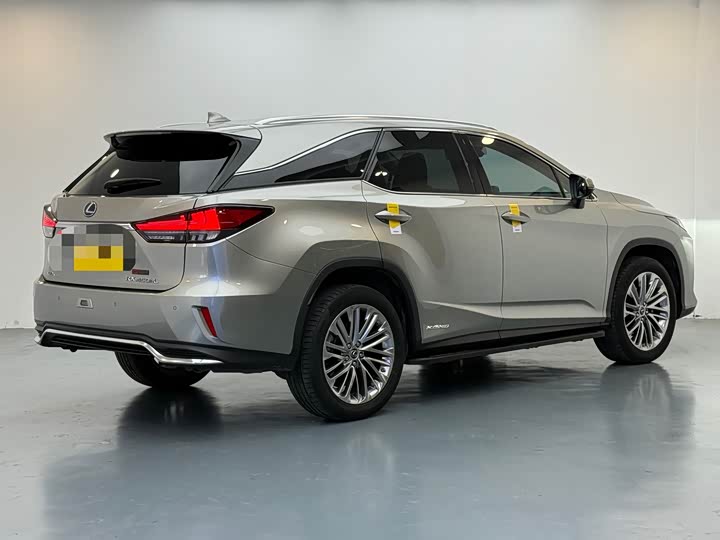Фото 5 - Lexus RX