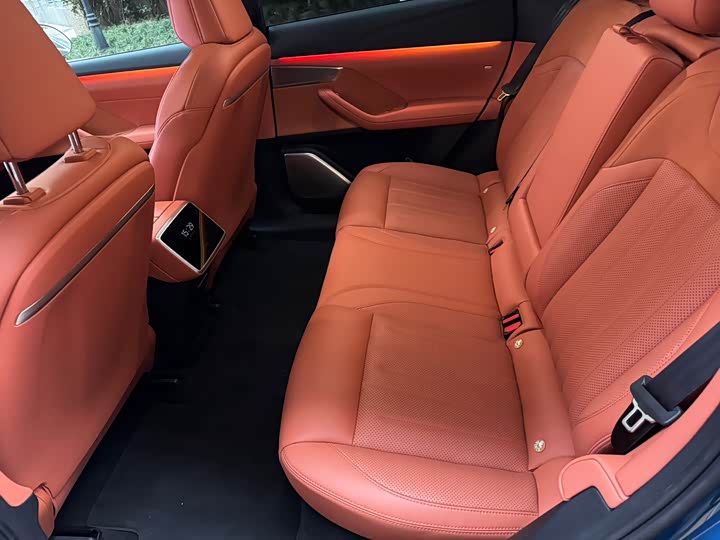 Фото 7 - Nio Onvo L60