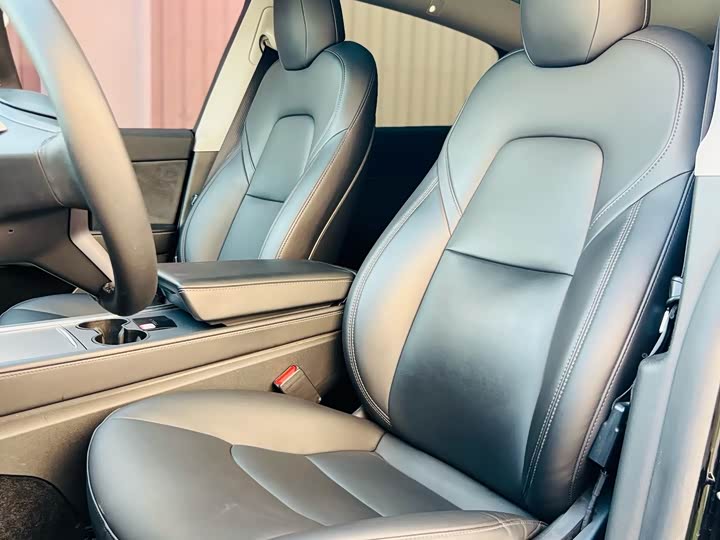 Фото 8 - Tesla Model Y