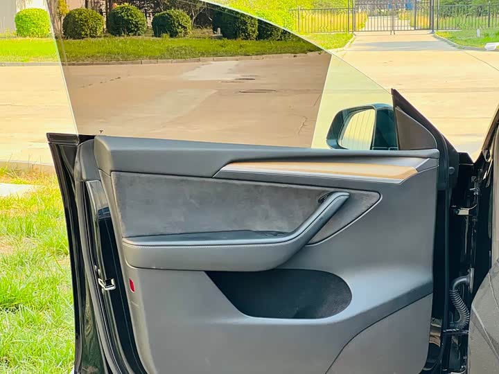 Фото 9 - Tesla Model Y