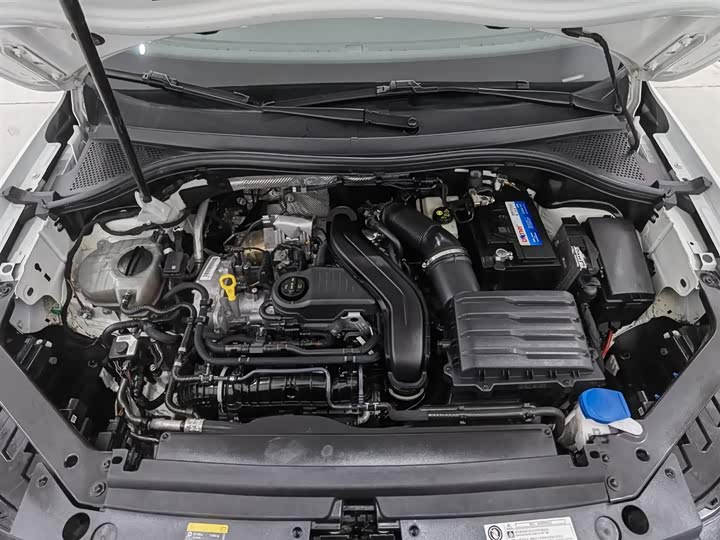 Фото 6 - Volkswagen Tiguan L Pro