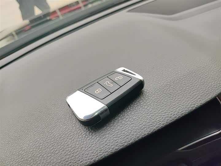 Фото 9 - Volkswagen Magotan