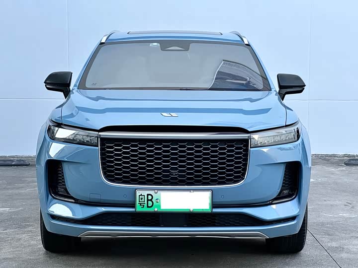 Фото 2 - LiXiang One