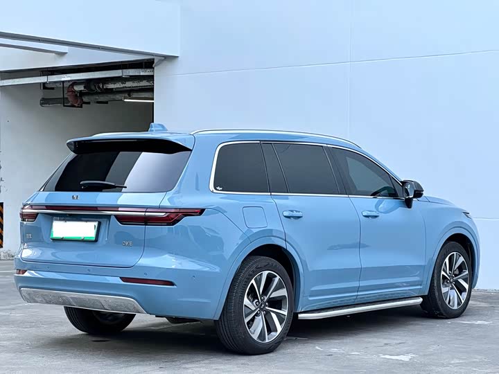 Фото 6 - LiXiang One