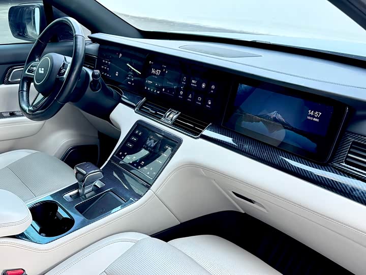 Фото 7 - LiXiang One