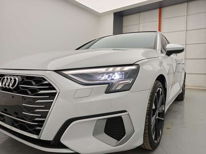 Фото 2 - Audi A3