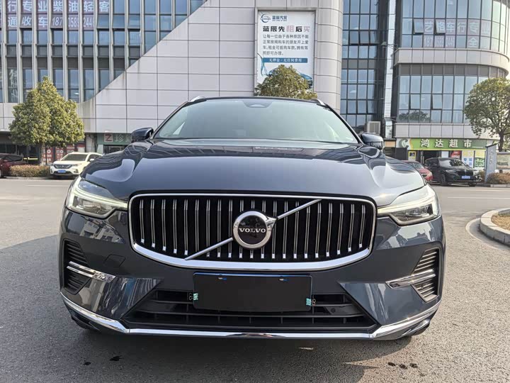 Фото 2 - Volvo XC60