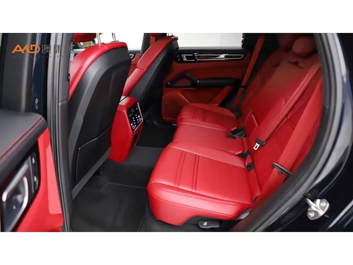 Фото 7 - Porsche Cayenne