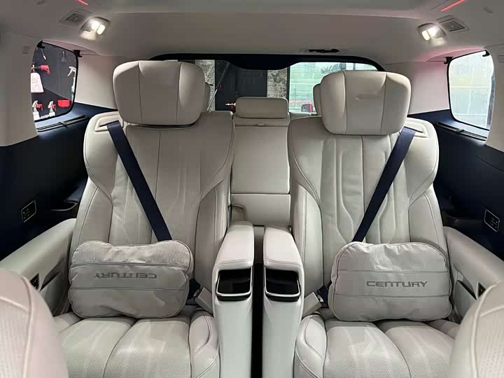 Фото 4 - Buick GL8 Century