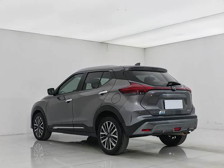 Фото 4 - Nissan Kicks