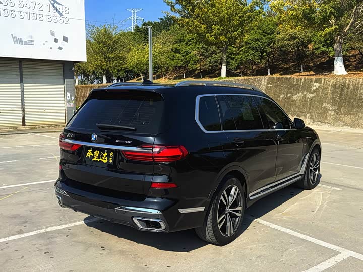 Фото 3 - BMW X7