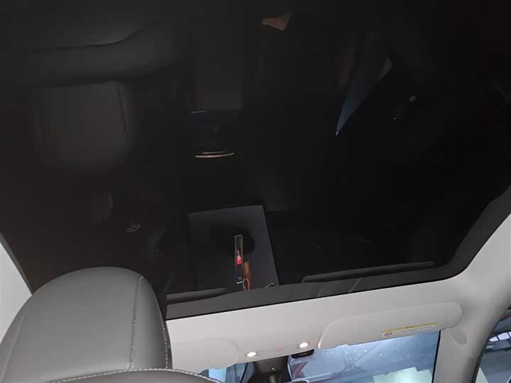 Фото 9 - Tesla Model Y