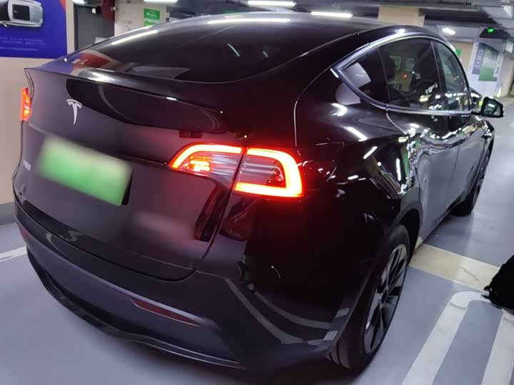 Фото 7 - Tesla Model Y