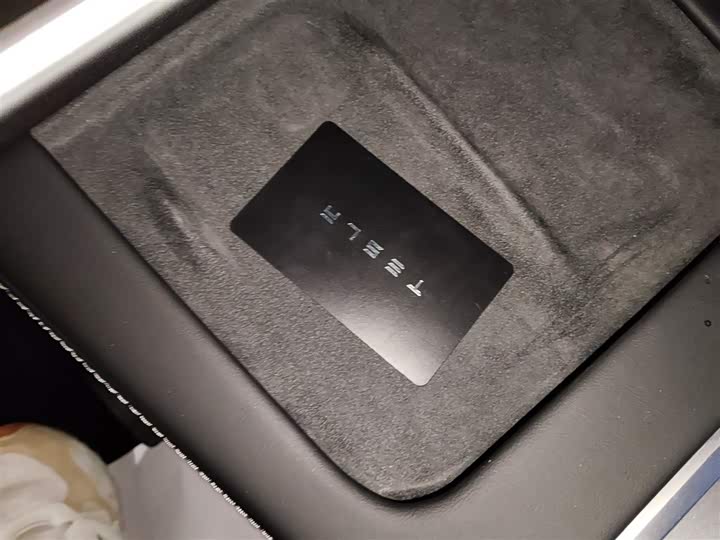 Фото 9 - Tesla Model Y