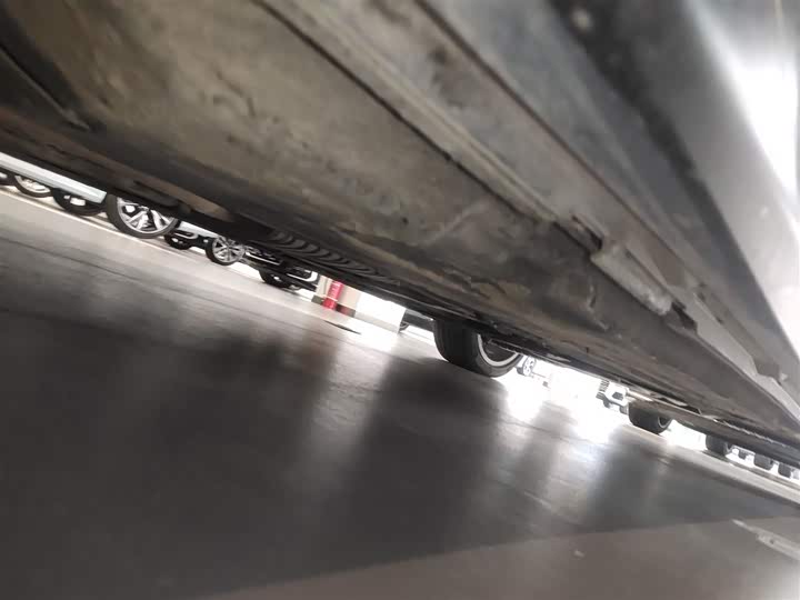 Фото 8 - Audi A6L