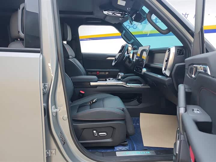 Фото 8 - Jetour T2