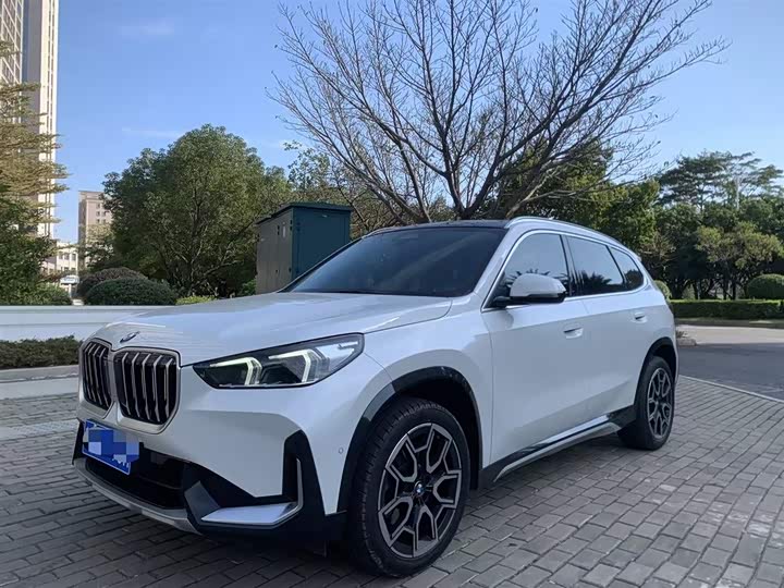 Фото 1 - BMW X1