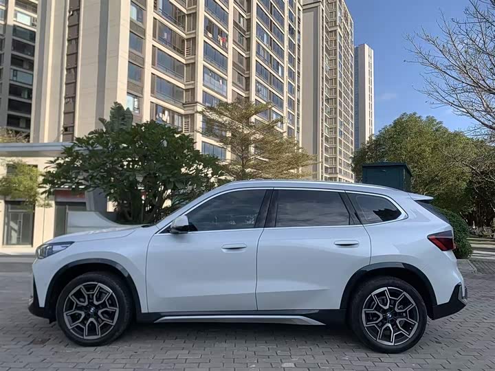 Фото 4 - BMW X1