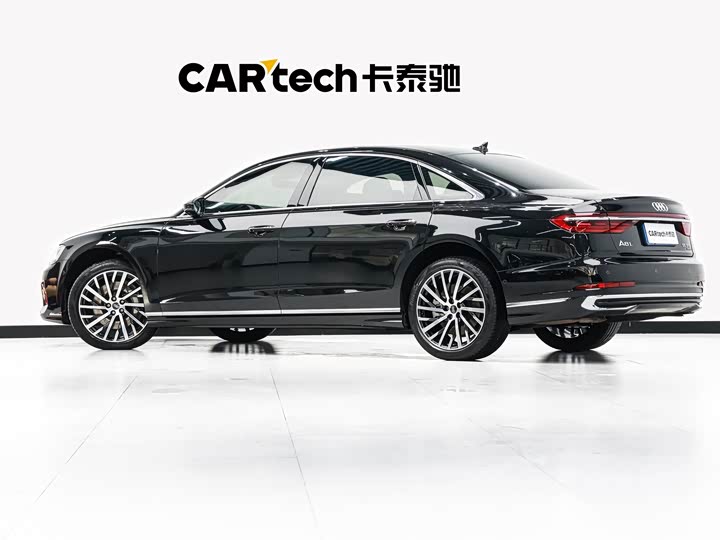 Фото 6 - Audi A8