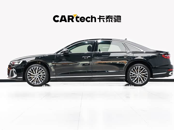 Фото 7 - Audi A8