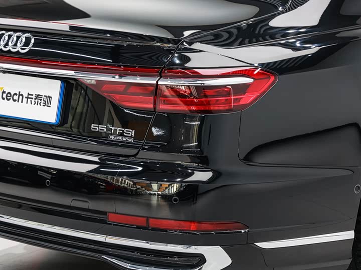 Фото 9 - Audi A8