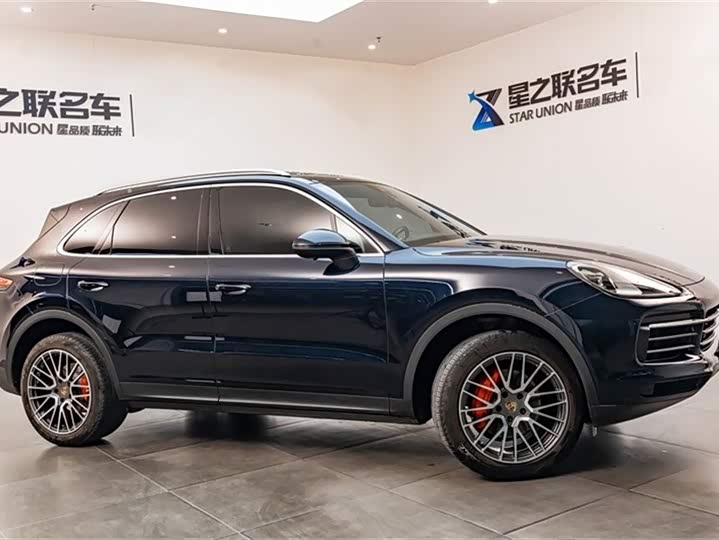 Фото 6 - Porsche Cayenne Hybrid