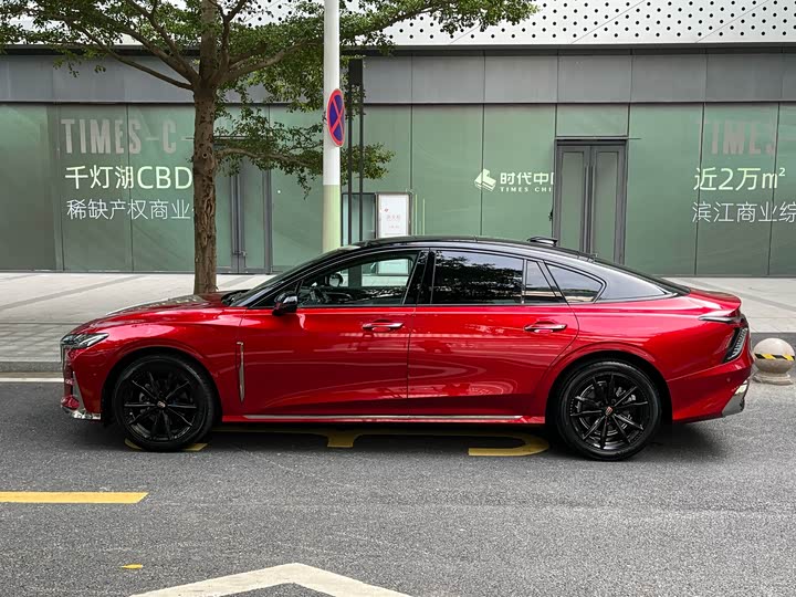 Фото 7 - Hongqi H6