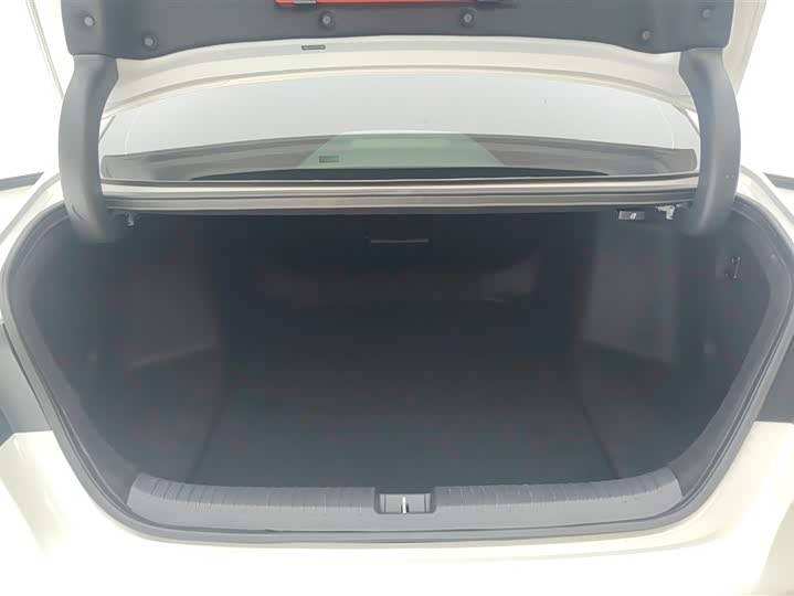 Фото 4 - Honda Accord