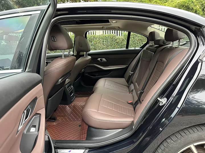 Фото 9 - BMW 3 Series